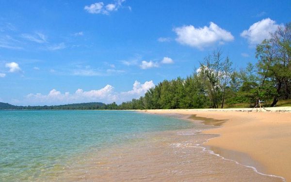 Bãi biển Vũng Bầu