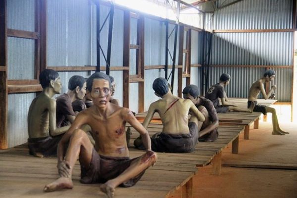 Tái hiện khung cảnh tù binh tại nhà tù Phú Quốc Tái hiện khung cảnh tù binh tại nhà tù Phú Quốc