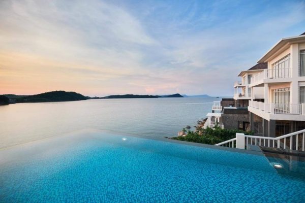 Top 6 resort 5 sao gần biển có hồ bơi view ảo nhất phú quốc