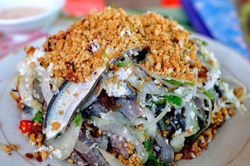 ẩm thực gỏi cá trích nổi tiếng tại Phú Quốc