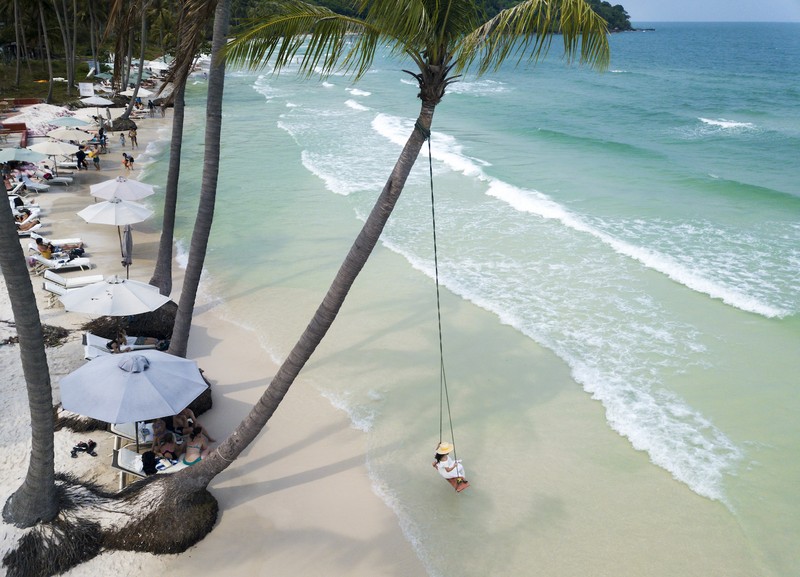 hon thom beach view