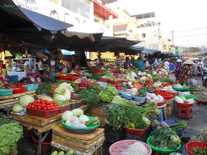 duong dong market