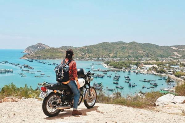 Traveling by Motorbike to VinWonders Phu Quoc