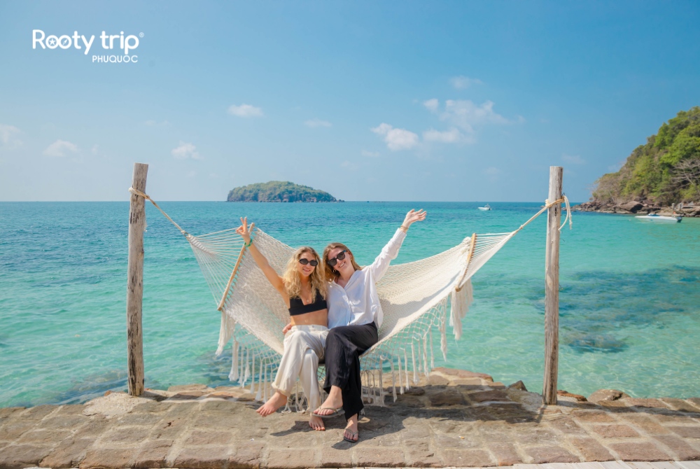 Save wonderful moments on stunning islands with your partners - Rooty Trip Phu Quoc