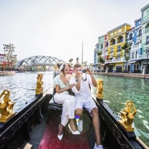 vé đi thuyền gondola trên sông venice grand world phú quốc