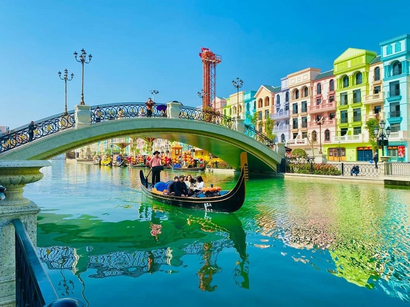 gondola boat ticket on the venice phu quoc river