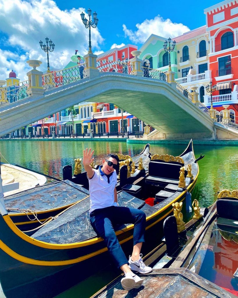 thuyền Gondola trên sông Venice