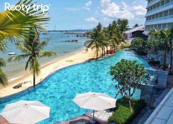 Bể bơi của Seashells Phú Quốc Hotel & Spa