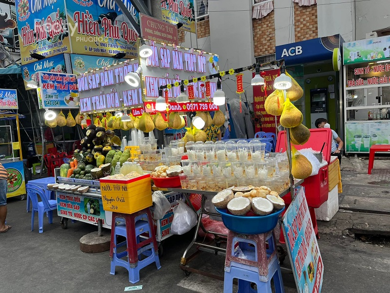 ăn gì ở chợ đêm Phú Quốc