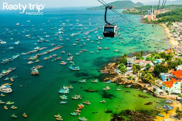 Contemplate Phu Quoc from above with the Hon Thom cable car included in the 4-day 3-night Danang - Phu Quoc tour package by Rootytrip Phu Quoc
