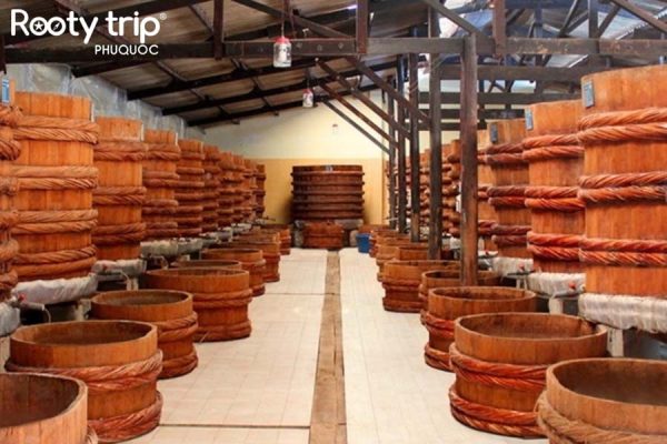 Image of visiting Phu Quoc Fish Sauce Factory during Rootytrip's 4-night 3-day all-inclusive Phu Quoc tour package departing from Hanoi