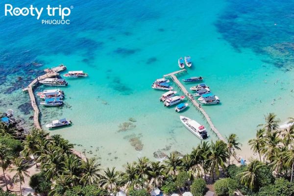 The photo captures Hon May Rut, Phu Quoc from above in the 4-day-3-night all-inclusive Hanoi - Phu Quoc tour package by Rootytrip Phu Quoc.
