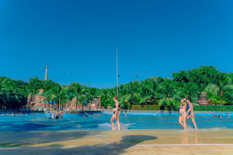 Hon Thom Cable Car and Aquatopia Water Park combo ticket