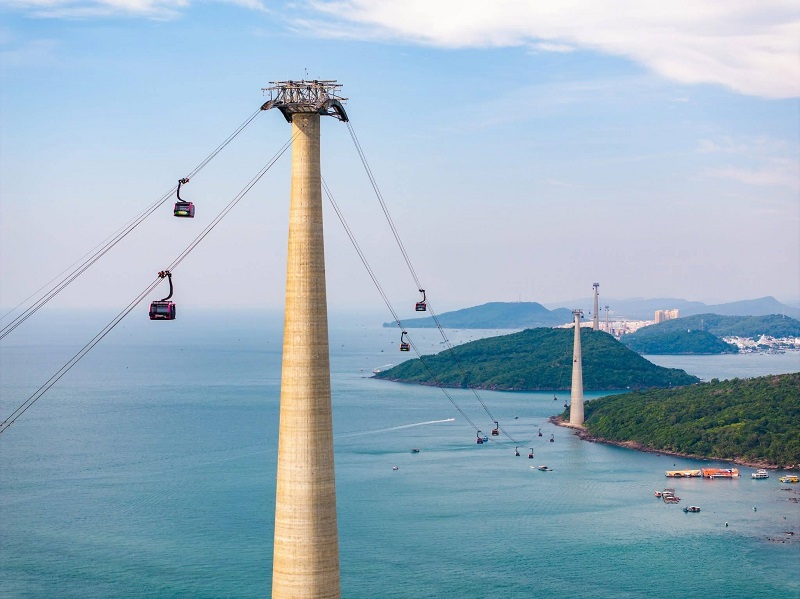 World's longest sea-crossing cable car in Phu Quoc