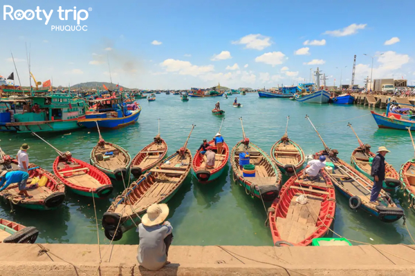 The pristine, simple scenery in Ham Ninh Fishing Village Phu Quoc