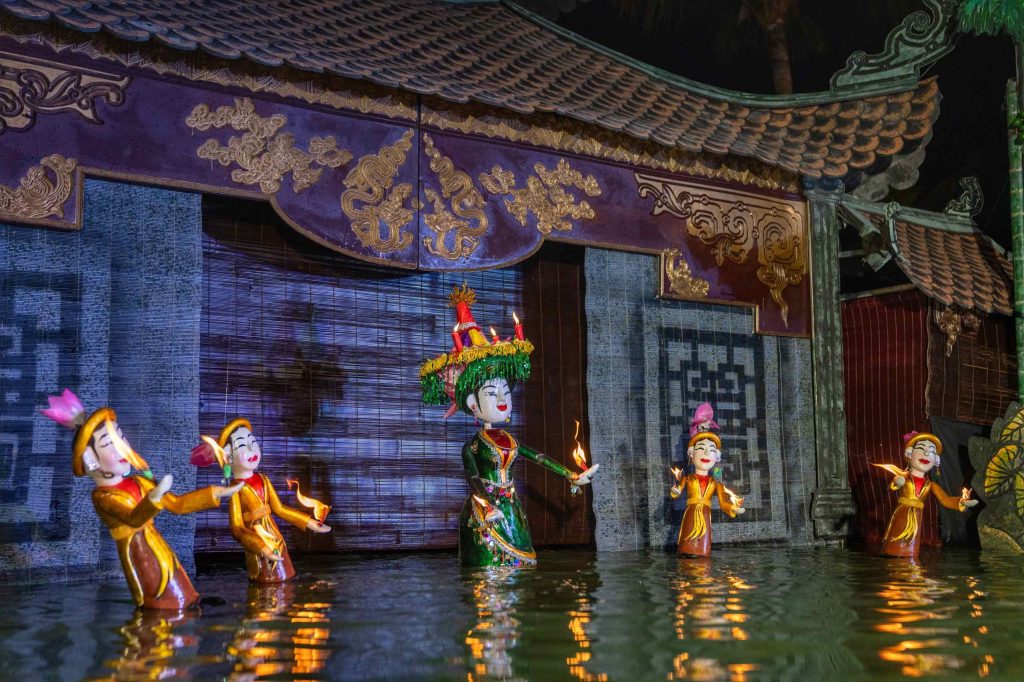 Múa Rối tại sân khấu thủy đình đầu tiên tại Việt Nam