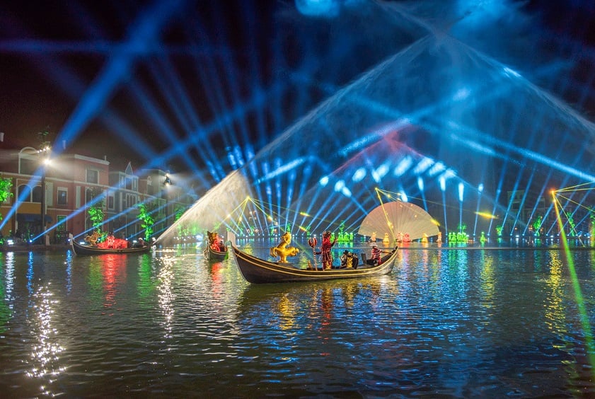 Show nhạc nước Sắc màu Venice miễn phí tại Grand World