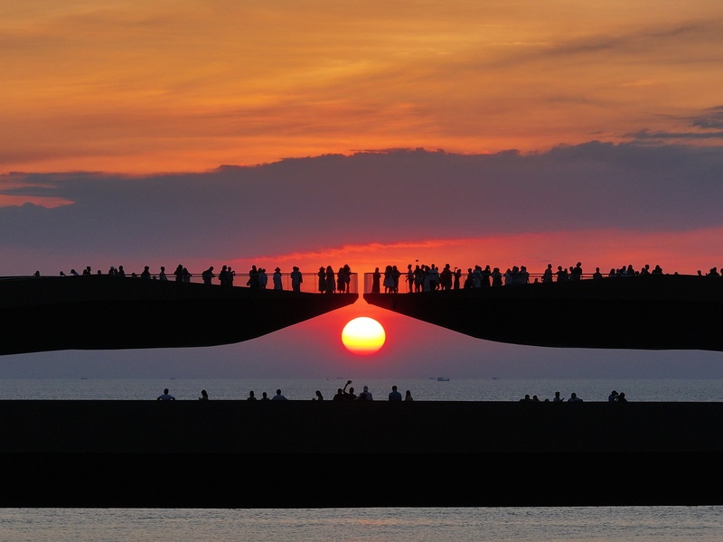 coastal kiss bridge aerial