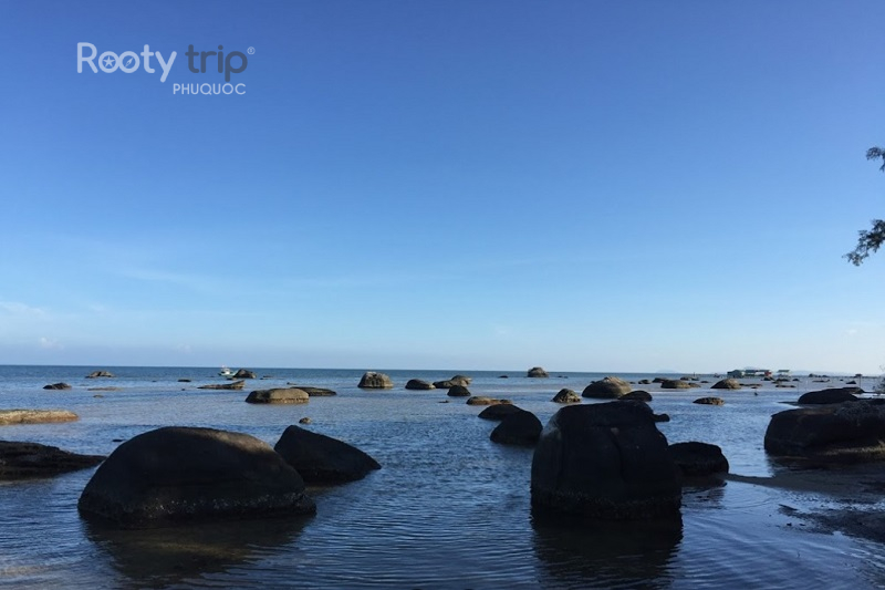 Ghềnh đá Mũi Đá Chồng Phú Quốc