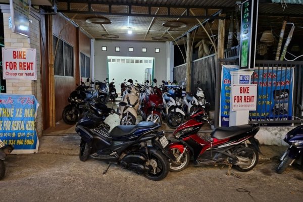 Phu Quoc motorbike rental at Anh Vu