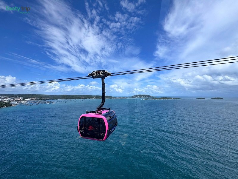 Hon Thom cable car & Two best snorkeling spots tour with gopro