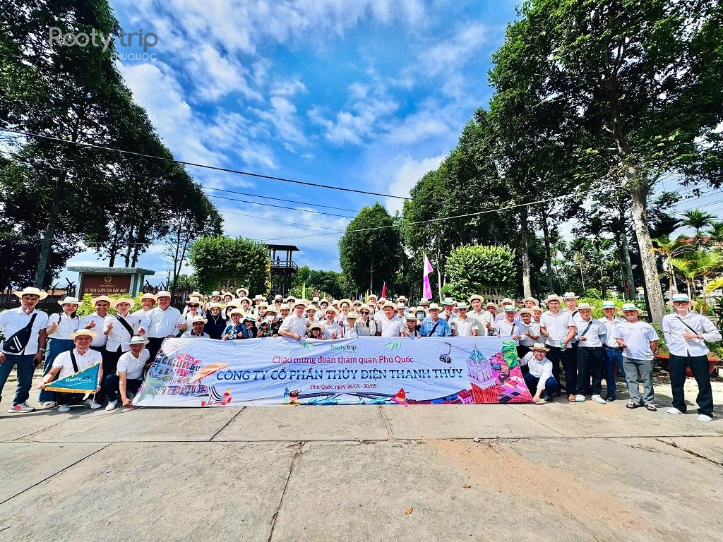 tour đoàn đối tác rootytrip