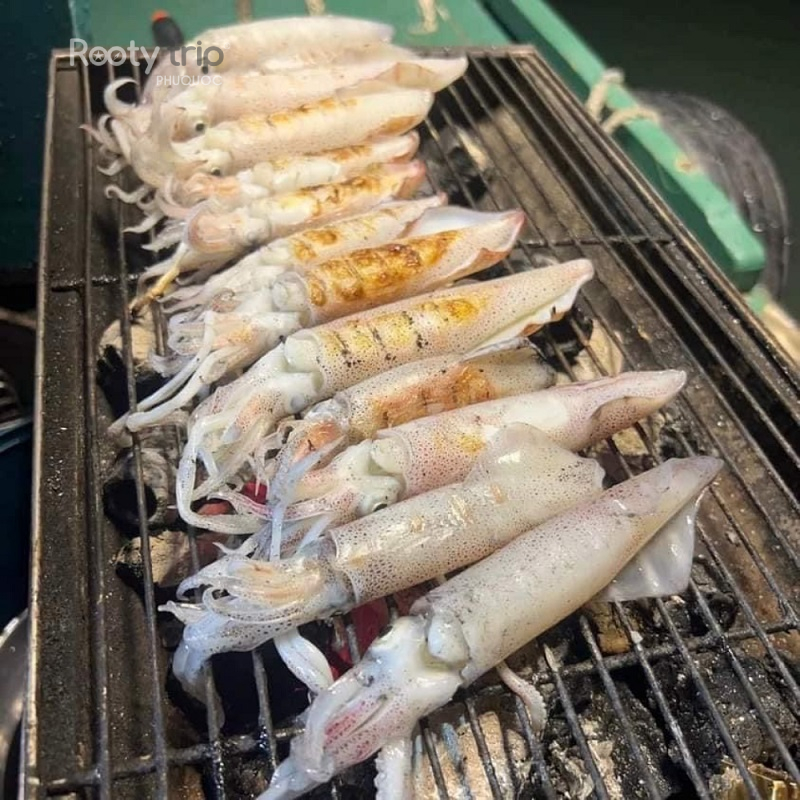 Tour câu mực đêm Phú Quốc