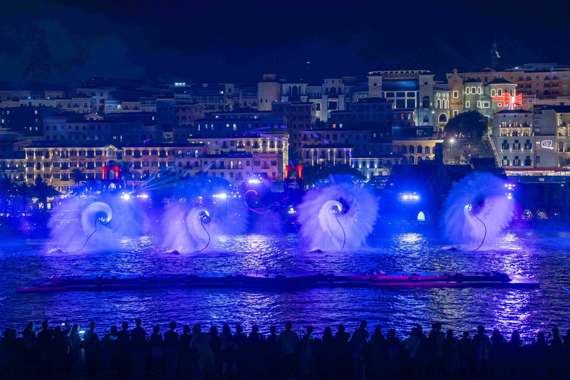symphony of the sea show
