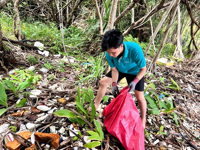 vệ sinh rạn san hô