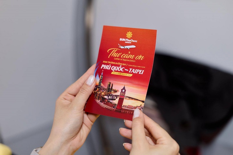 Điểm nhấn trong chuyến bay inaugural