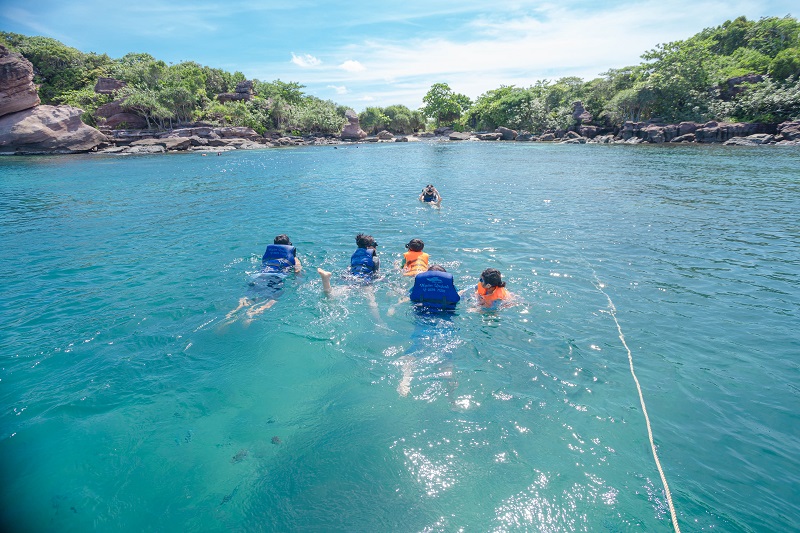 Phu Quoc fishing and snorkeling tour