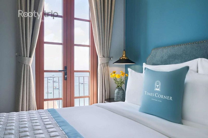 phòng view biển times corner sorrento hotel