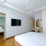 connecting room
