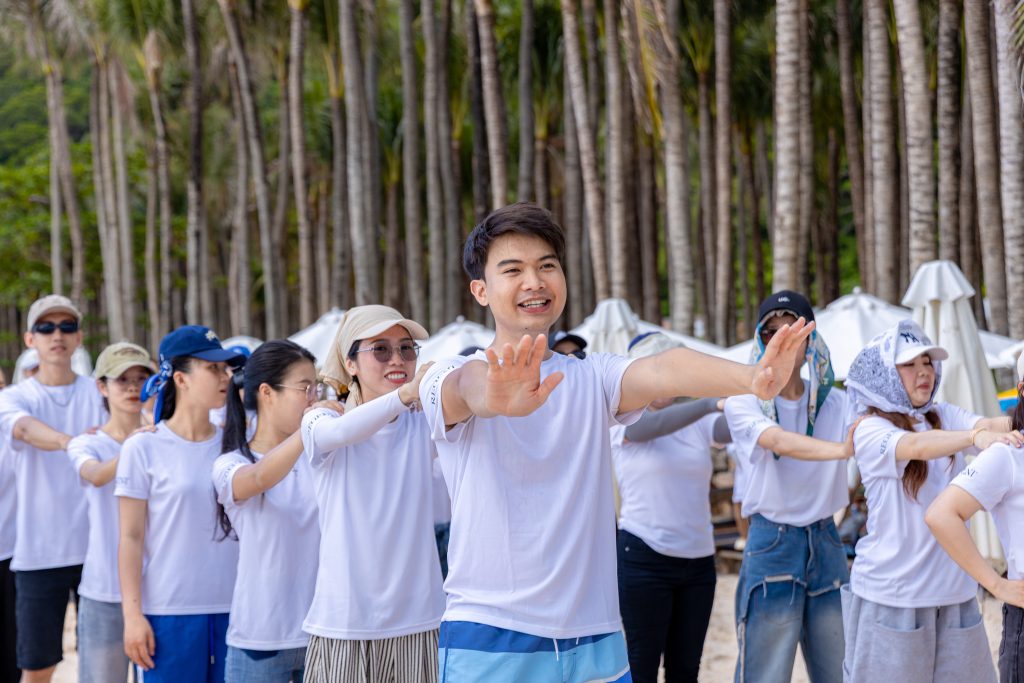 Những động tác khởi động nhịp nhàng