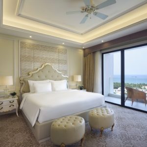 wyndham grand deluxe suite ocean view bedroom