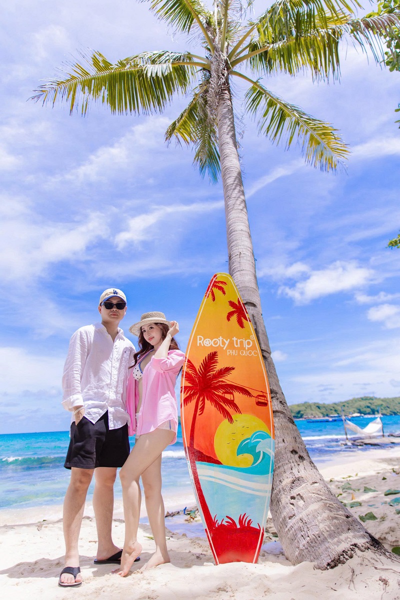dịch vụ chụp ảnh máy cơ cùng hdv rooty trip