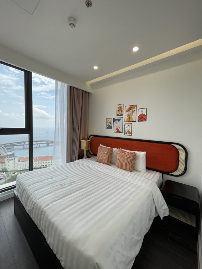 times corner sorrento family suite