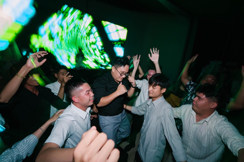 DJ Party khép lại một đêm bùng nổ cảm xúc