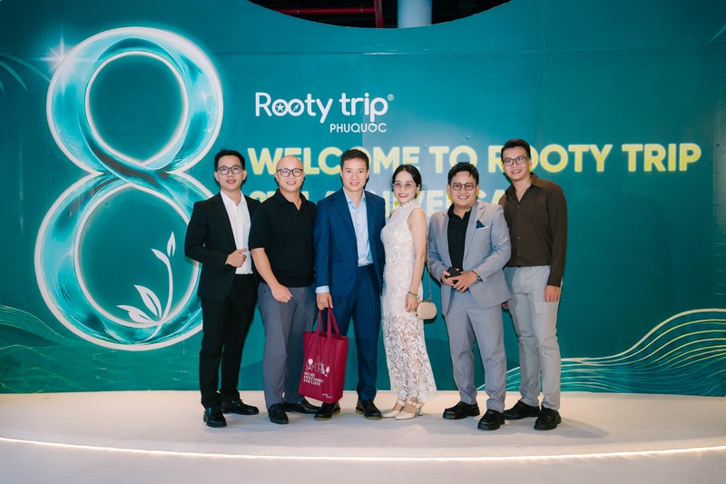 khách mời check-in đêm tiệc