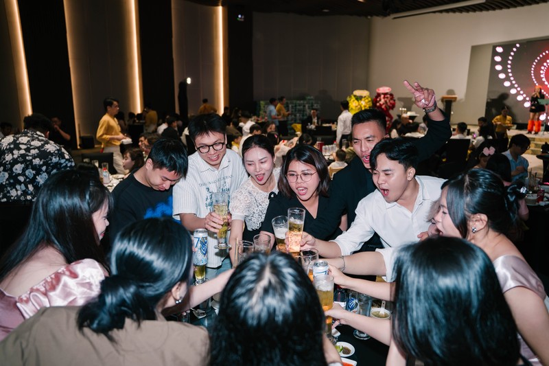 Các thành viên Rooty Trip cháy hết mình trong đêm Gala
