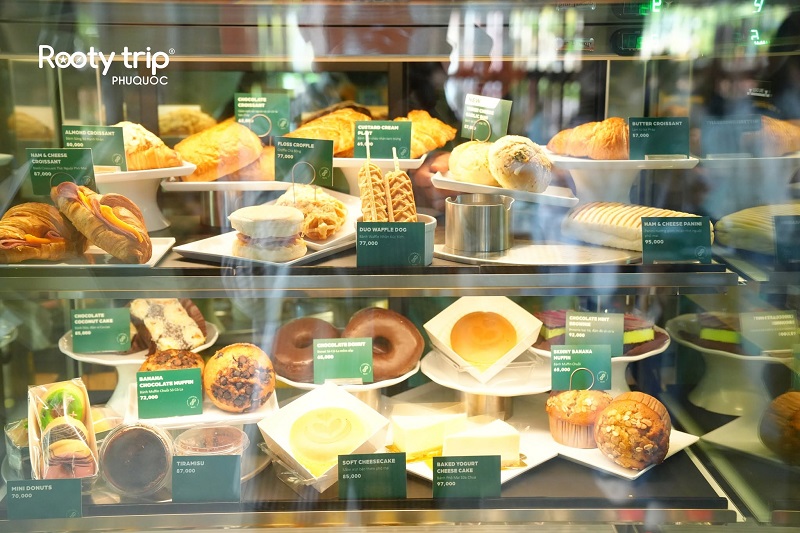 starbucks grand world phu quoc